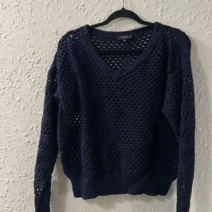 Aritiza Babaton navy crochet sweater